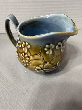 Vintage Wade Irish Porcelain Embossed Iconic Shamrock Creamer 60’s James Borsey